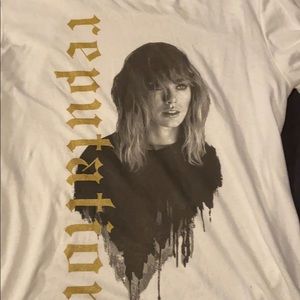 Taylor Swift long sleeve shirt